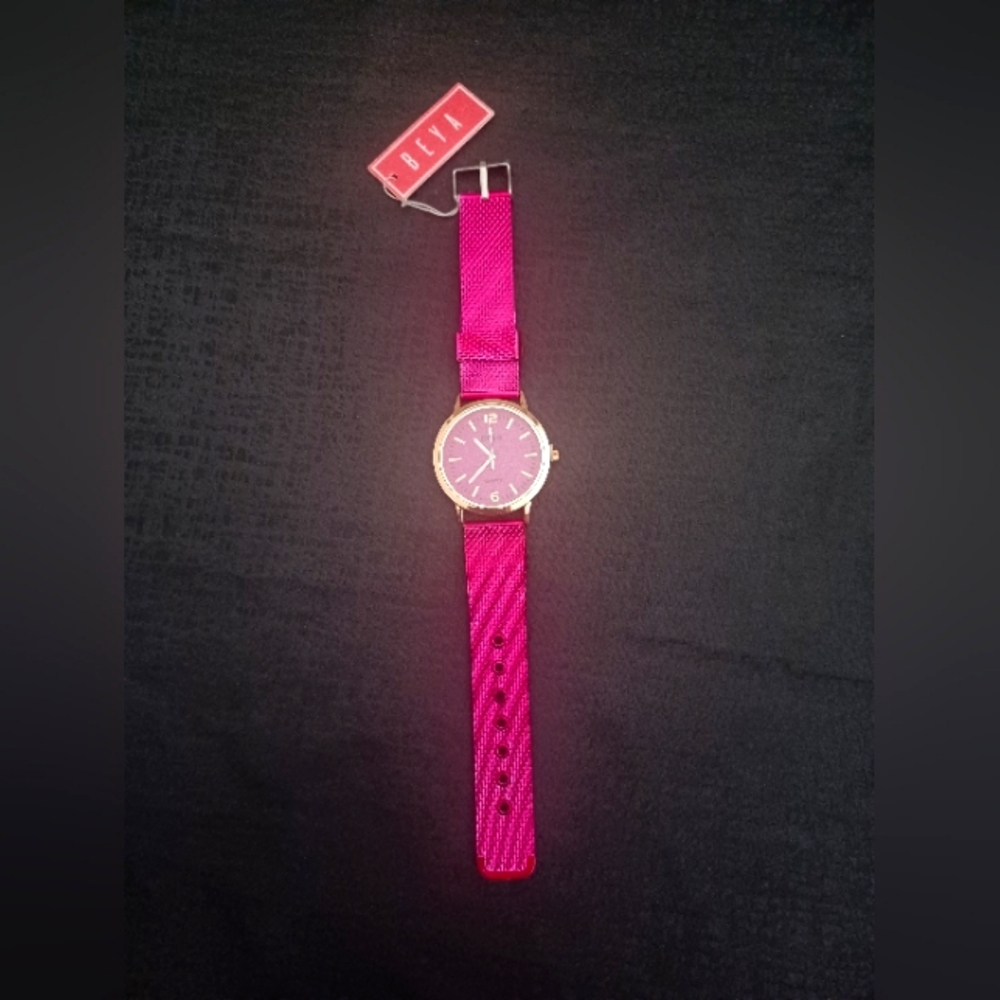 Beya Watch - Picture 2 of 3